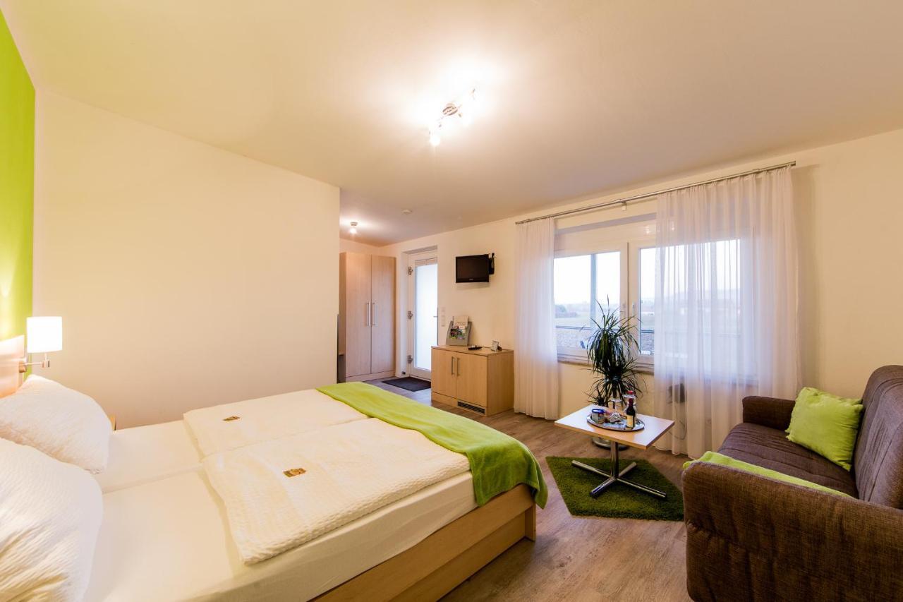 Cafe & Wein Gaestehaus Kurz Heilbronn Luaran gambar